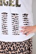 T-skjorte, comfort fit, splitter, leopard-skrift