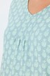 Camiseta, forma en A, cuello de pico, pliegues decorativos, media manga
