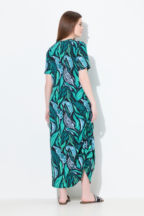 Robe maxi en coton bio. Décolleté rond et manches courtes. Motif jungle