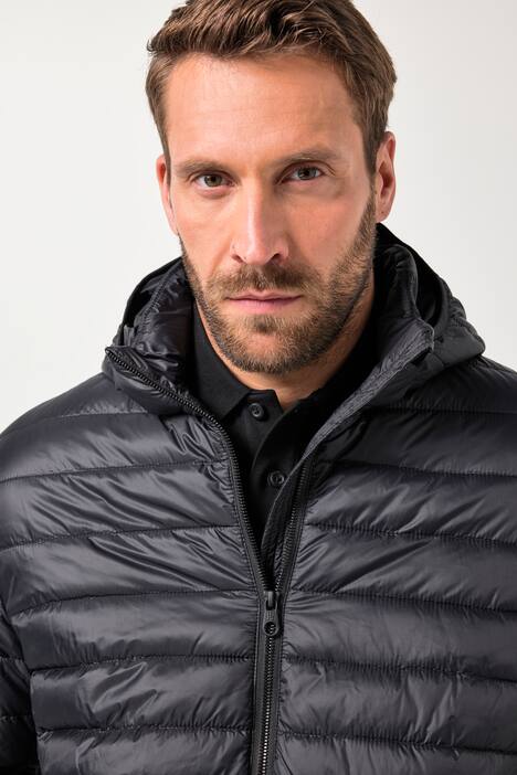 Chaqueta ligeramente acolchada JAY-PI, talle bajo, capucha, hasta 7 XL