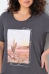 T-shirt à manches courtes. Encolure ronde à bords roulottés. Coupe Classic et imprimé cactus