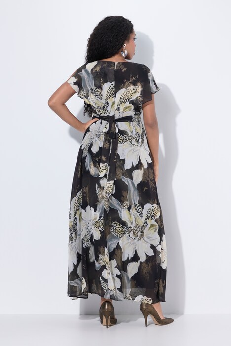 Robe maxi à ceinture. Décolleté V, manches papillon courtes
