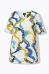 T-shirt au tombé fluide. Décolleté rond et manches courtes. Coupe Classic