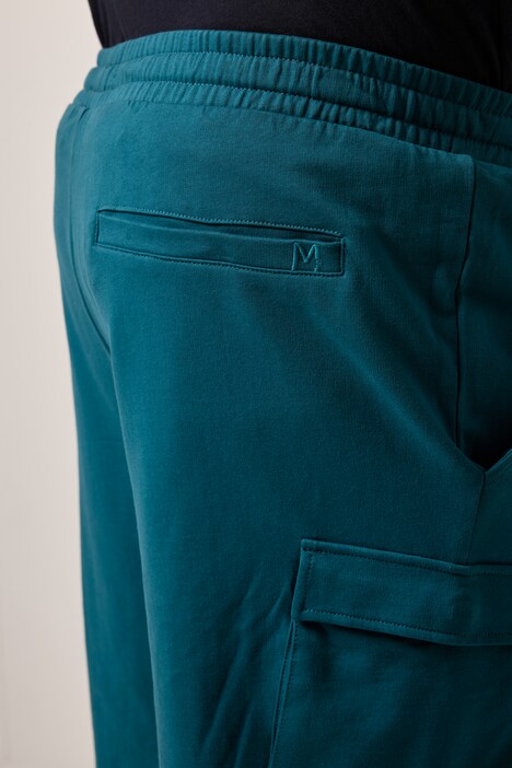 Bermuda cargo en molleton Men+, ventre confort et taille élastique, coupe Basic Fit - jusqu'au 8 XL
