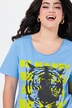 T-shirt dal taglio svasato con scritta e tigre