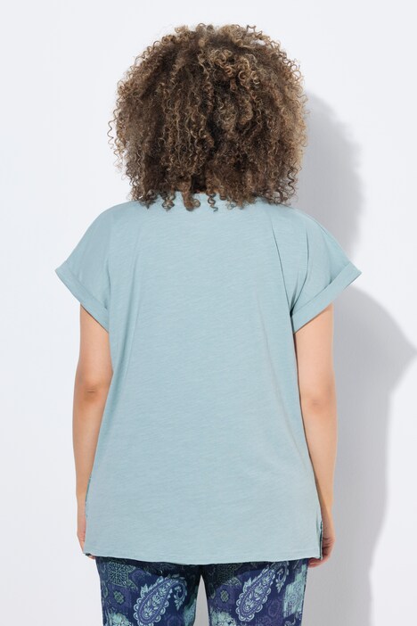 T-shirt oversize. Col rond et manches courtes. Imprimé 3D