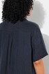 Robe en lyocell mélangé. Manches courtes. Col chemise et patte de boutonnage