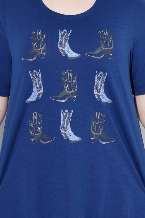 T-shirt motif bottes de cowboy, décolleté en V et manches courtes, coupe Classic Fit