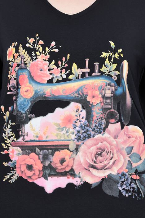 T-shirt décolleté en V et manches 3/4, motif machine à coudre, coupe Classic Fit