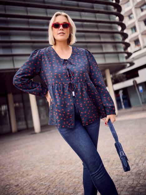 Blusa, lazos, línea A, escote en V, manga larga