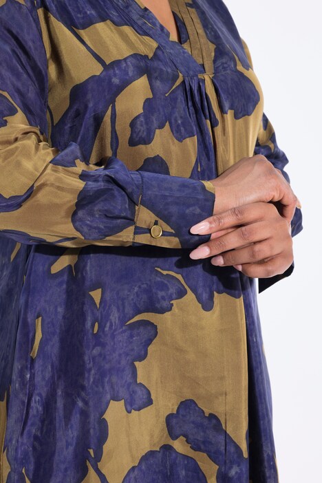 Robe en cupro, imprimé à fleurs, décolleté en V et manches longues, coupe évasée