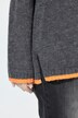 Maglione con orli colorati, scollo a V e maniche lunghe