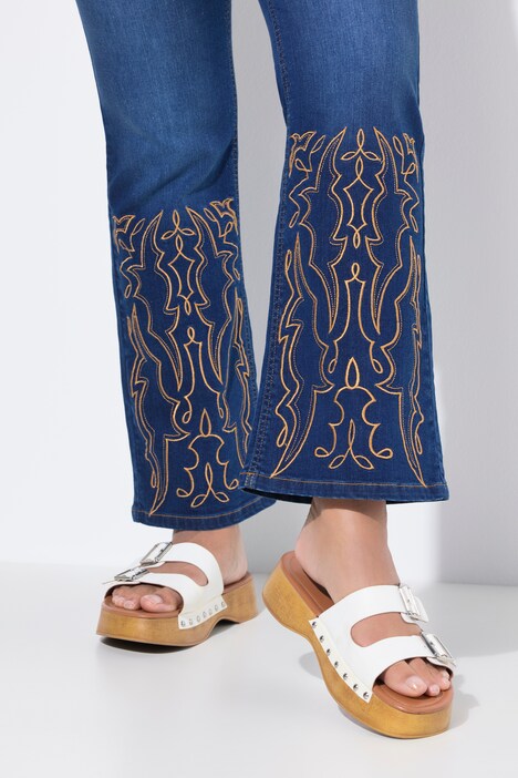 Vaqueros Bootcut Lea, bordados del oeste, 5 bolsillos
