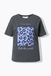 T-shirt dal taglio oversize con stampa leopardata e look vintage