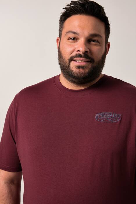 T-shirt Men+, manches courtes. Motif brodé sur la poitrine - jusqu'au 8 XL