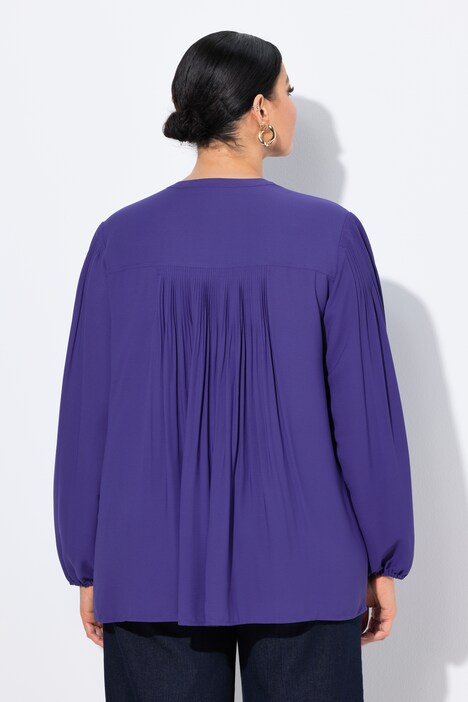 Blouse avec plis fantaisie, manches longues et col rond, patte de boutonnage