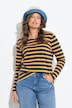 Maglia a righe con maniche lunghe e scollo a girocollo