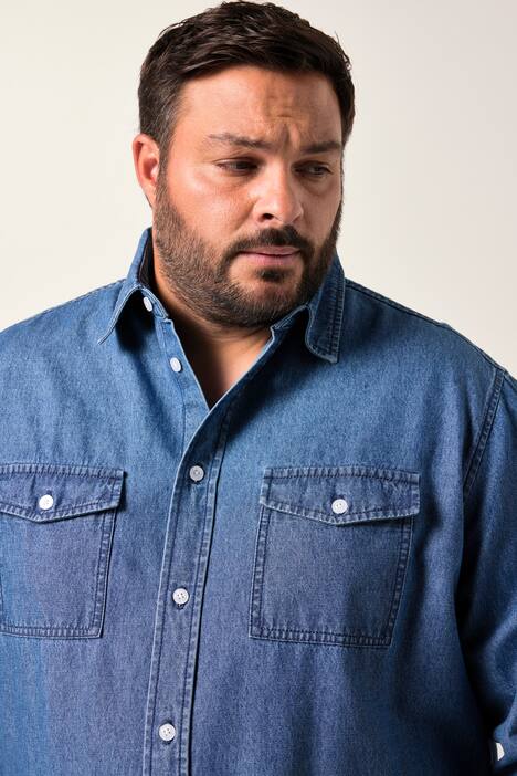 Long-sleeved shirt