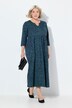 Robe en jersey à coupe évasée. Col tunisien et manches 3/4. Poches