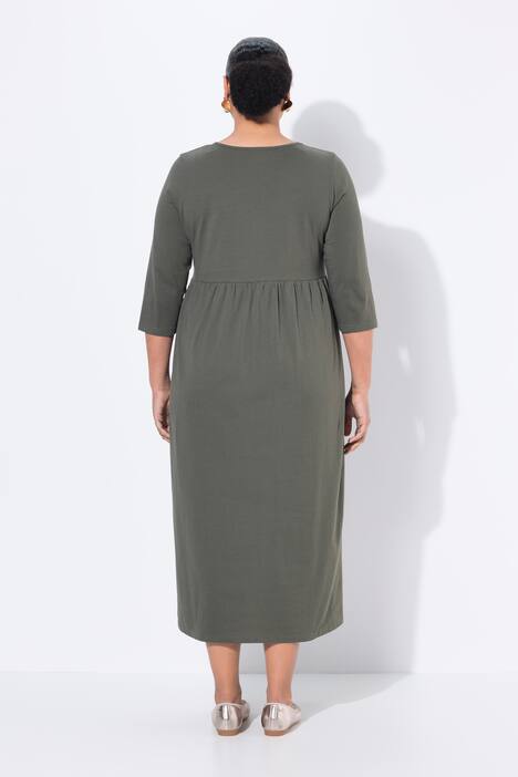 Robe maxi en jersey, poches, décolleté rond et manches 3/4, coupe évasée