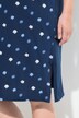Chemise de nuit à fleurs, broderie sur le buste, décolleté en V et manches courtes