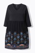 Robe en jersey, coupe évasée et poches. Col en V et manches 3/4