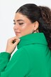 Sweat à col montant. Message HELLO. Coupe Classic Fit
