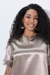Satijnen blouse, metallic effect, ronde hals, korte mouwen