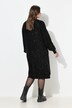 Robe en maille. Décolleté V et manches longues