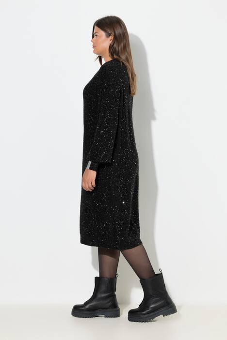 Robe en maille. Décolleté V et manches longues