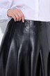 Rok, leerlook, A-lijn, sierplooitjes, comfortabele tailleband