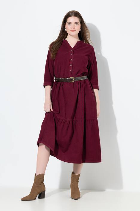 Robe maxi en velours côtelé à col montant, encolure en V et manches longues
