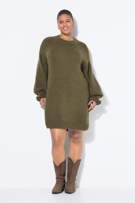 Robe en maille oversize. Manches ruchées