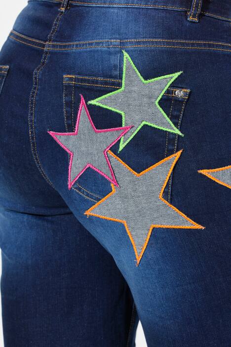 Shorts di jeans con stelle colorate e cinque tasche