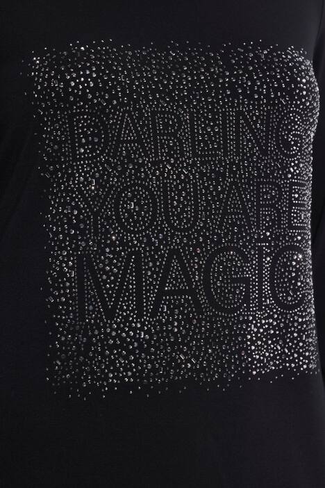 T-shirt à strass. Col rond, manches longues. Coupe Classic