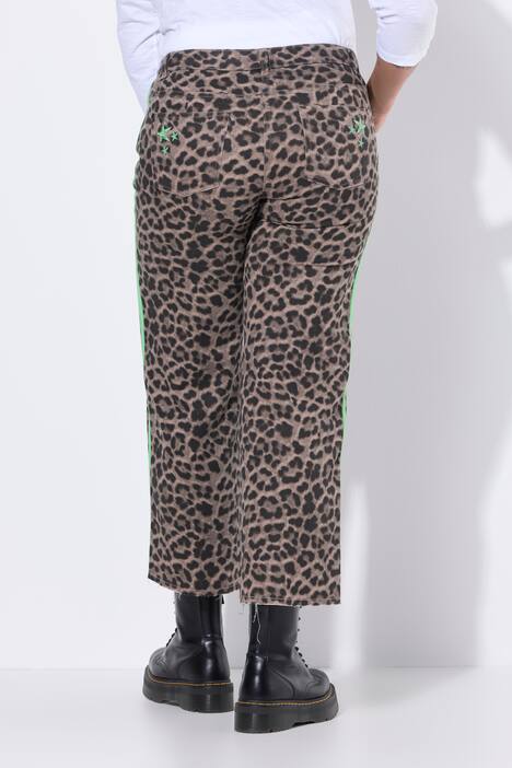 Wide leg