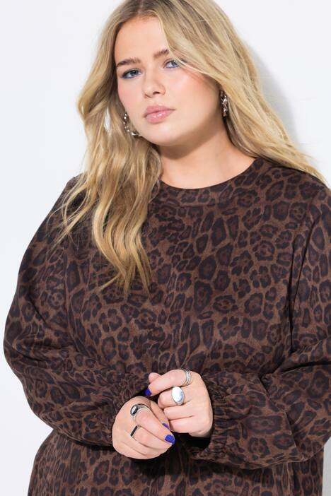 Robe oversize en suède avec motif léopard et manches ballon