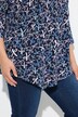 Maglia dal taglio svasato con pieghe decorative, scollo a V e maniche a 3/4
