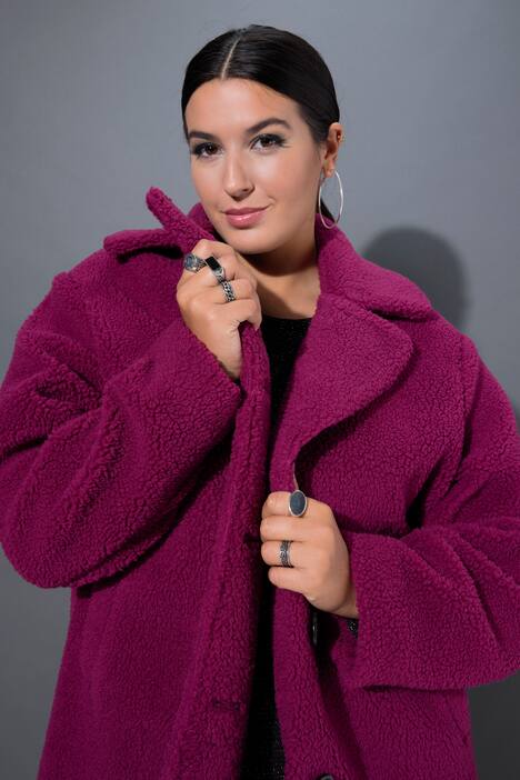 Manteau en polaire bouclée, coupe évasée et col à revers
