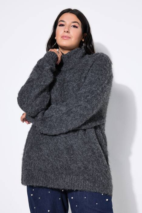 Coltrui, oversized, hairy breisel