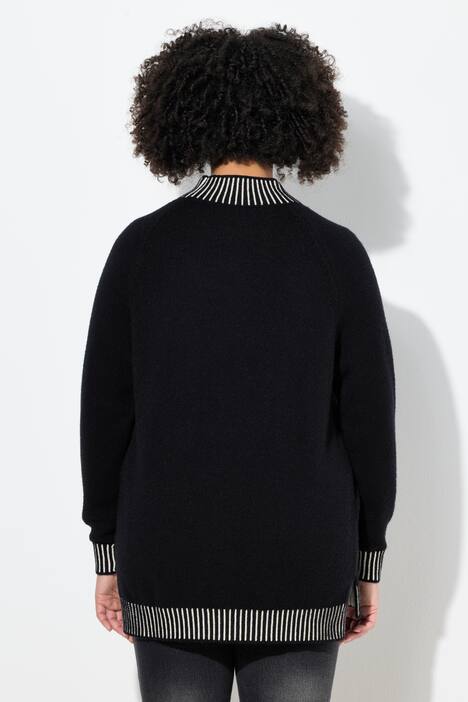 Pull coupe Straight Fit, col légèrement montant avec rayures