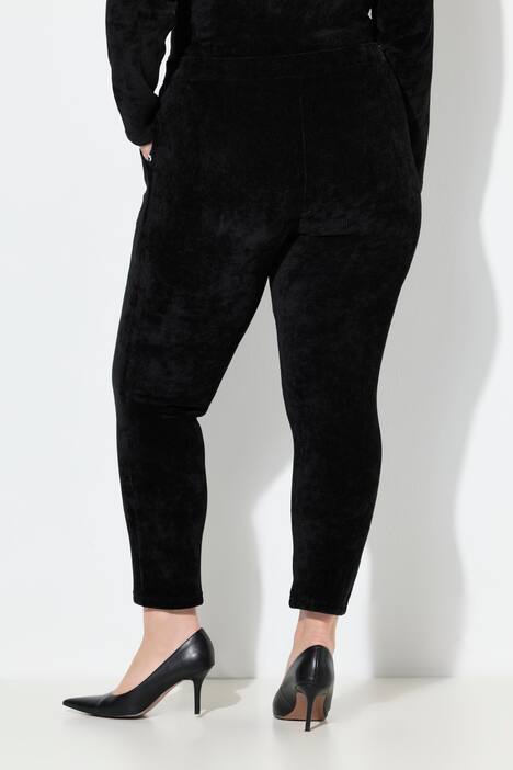 Pantaloni dal taglio affusolato in morbido jersey con tasche leopardate