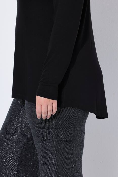 Maglione dal taglio svasato con collo da camicia staccabile