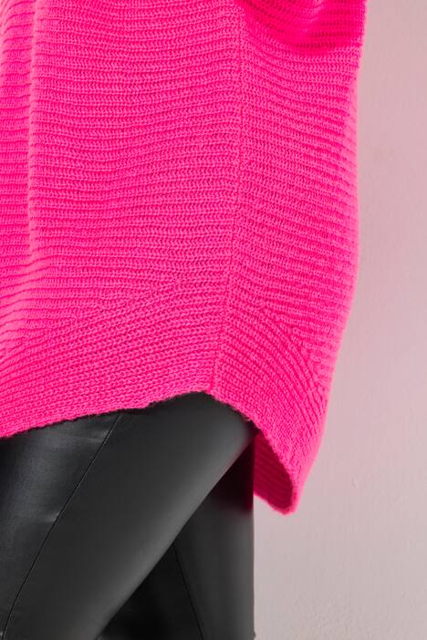Pullover i loose fit, med flagermusærmer og dekorativ snøring