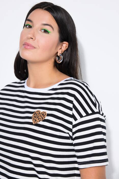 T-shirt en jersey rayé, cœur et coupe oversize