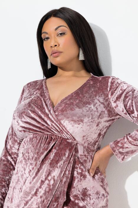 Robe midi en velours, manches longues et décolleté en V esprit cache-cœur