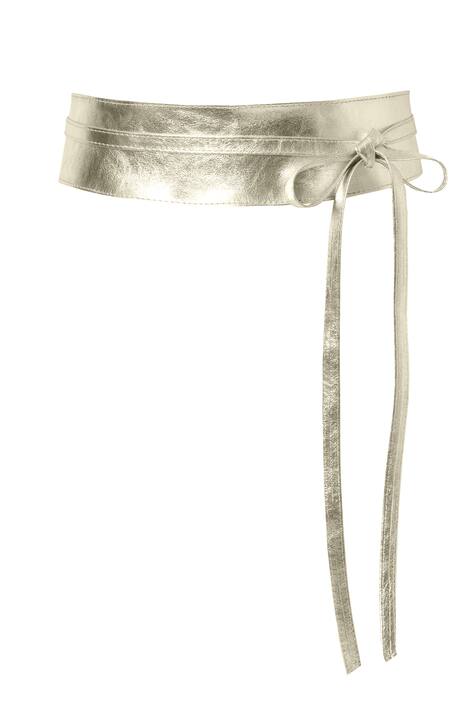 Vázací pásek, metalický vzhled