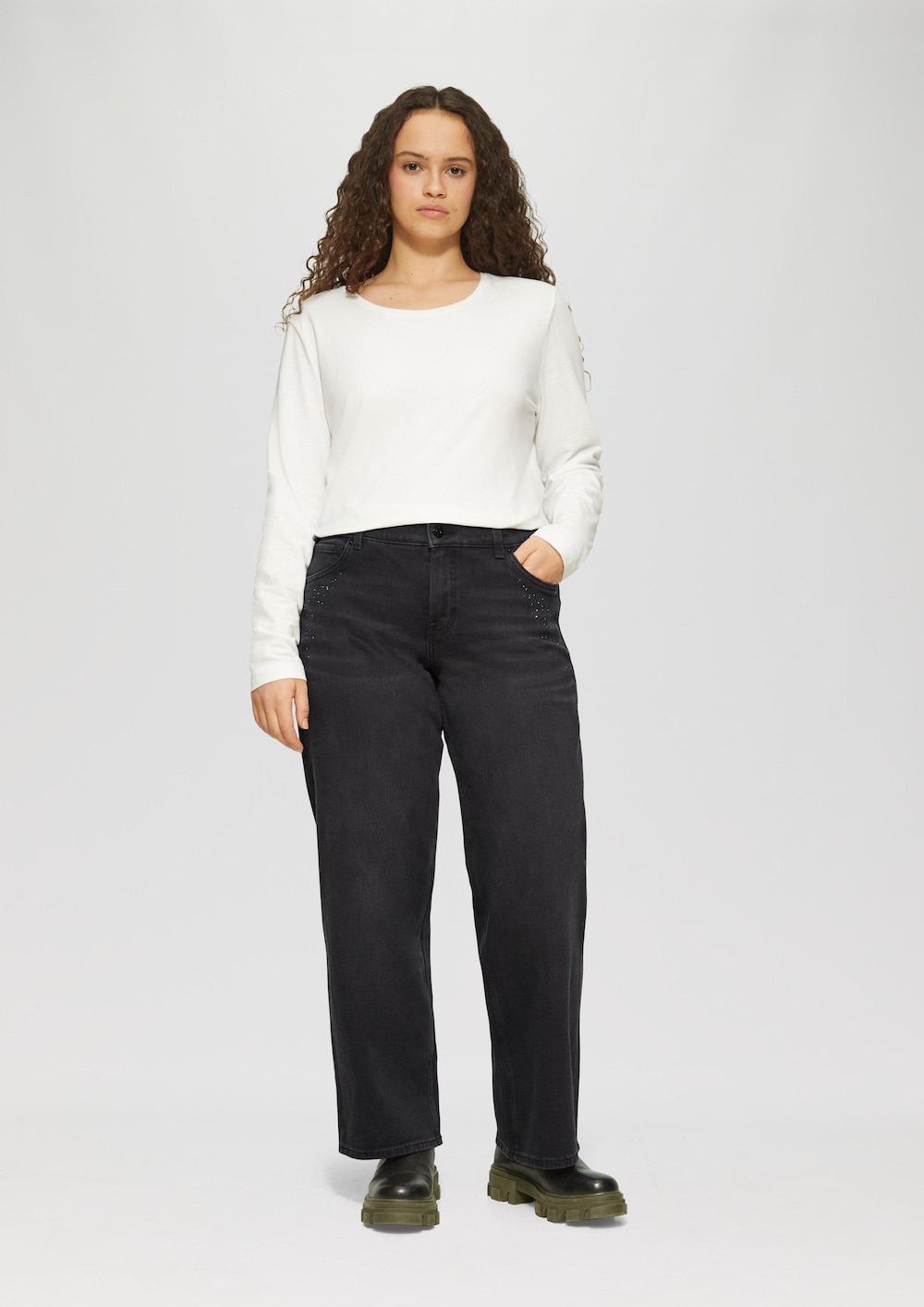 Jeans / Straight Fit / Mid Rise / Straight Leg / mit Schmucksteinen