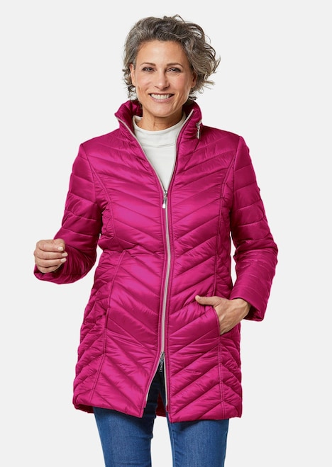 Figurschmeichelnde, leichte Longsteppjacke