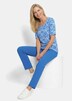 Viskoseshirt mit femininem Ornamentmuster